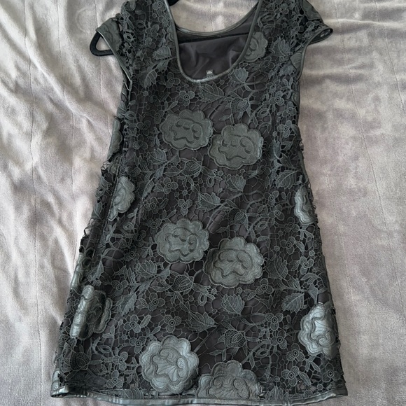 LEATHER DETAILED FLOWERED BEAUTIFUL DRESS - Picture 1 of 11